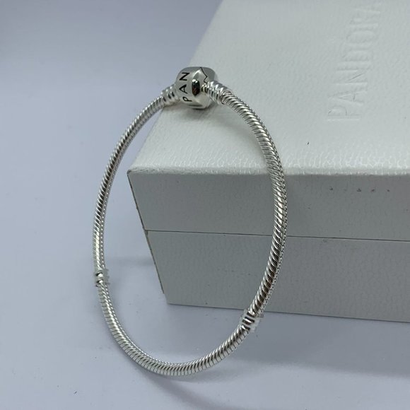 Pandora Moments Snake Chain Bracelet 20cm/7.9inch - Picture 5 of 7